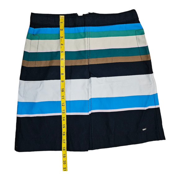 Tommy Hilfiger A-Line Women's Size 2 Striped‎ Skirt Pockets & Pleated Frontside - Picture 3 of 7